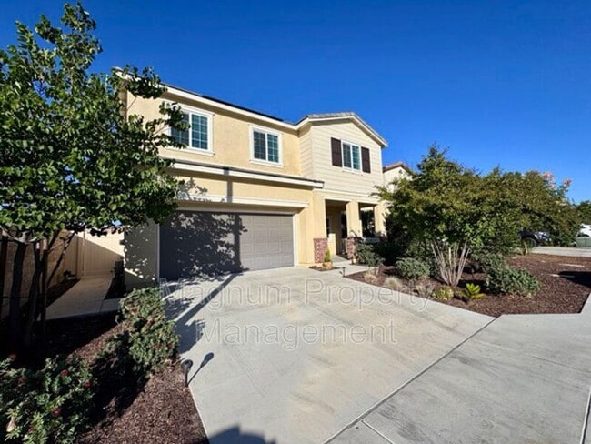 24282 Red Spruce Ave in Murrieta, CA - Building Photo - Building Photo
