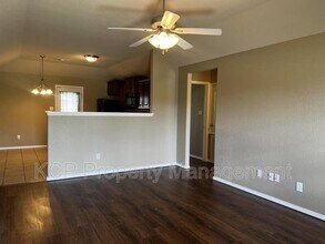 210 Regency Dr in Barling, AR - Foto de edificio - Building Photo