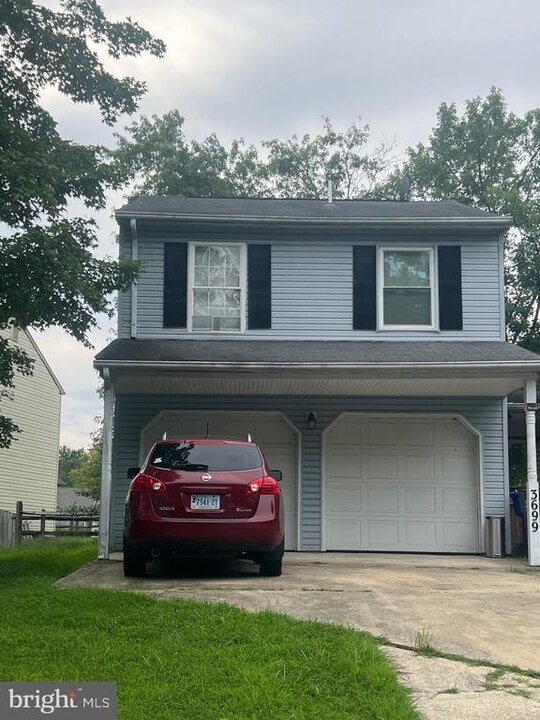 3699 Red Bud Ct in Waldorf, MD - Building Photo