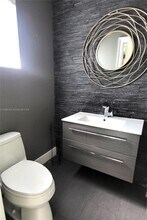 13881 NE 2nd Ct in Miami, FL - Building Photo - Building Photo