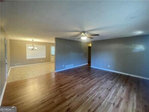 1645 Peachtree Cir in Lawrenceville, GA - Building Photo - Building Photo