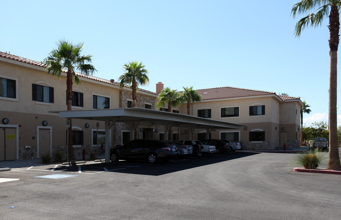 Asi Major Ave Apartments in Henderson, NV - Building Photo