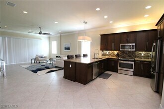 3279 Tahoe Ct in Naples, FL - Building Photo - Building Photo