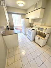 55 Elm Dr W in Mississauga, ON - Building Photo - Building Photo