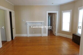 12 Cutter Ave, Unit A in Somerville, MA - Building Photo - Building Photo