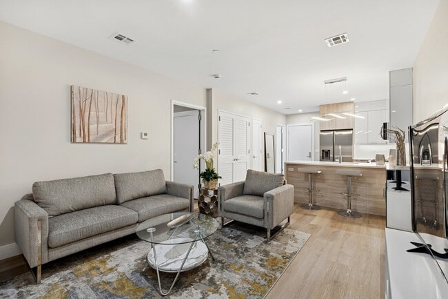 E Residences @ 6810 Polk St