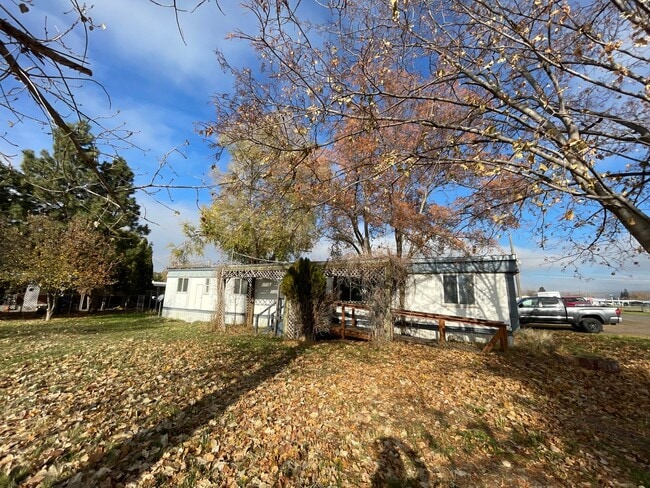 property at 681 E Ash St
