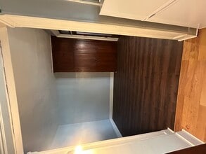 406 N D St, Unit 3. in Oskaloosa, IA - Building Photo - Building Photo