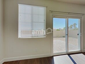 1813 Viaggio Ave in North Las Vegas, NV - Building Photo - Building Photo