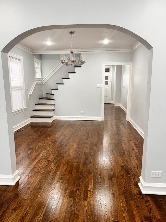 property at 2950 N Lowell Ave