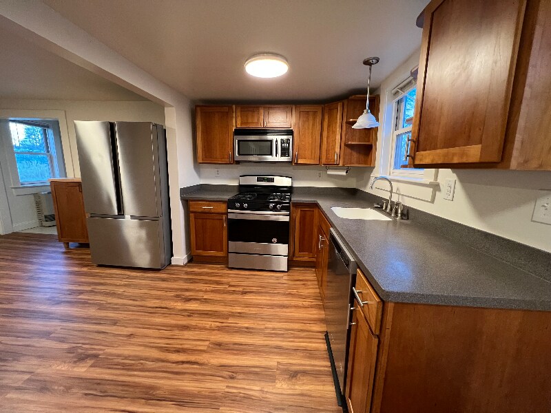 14 Depot Rd in Falmouth, ME - Building Photo