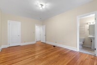 315 Tappan St, Unit 1 in Brookline, MA - Building Photo - Building Photo