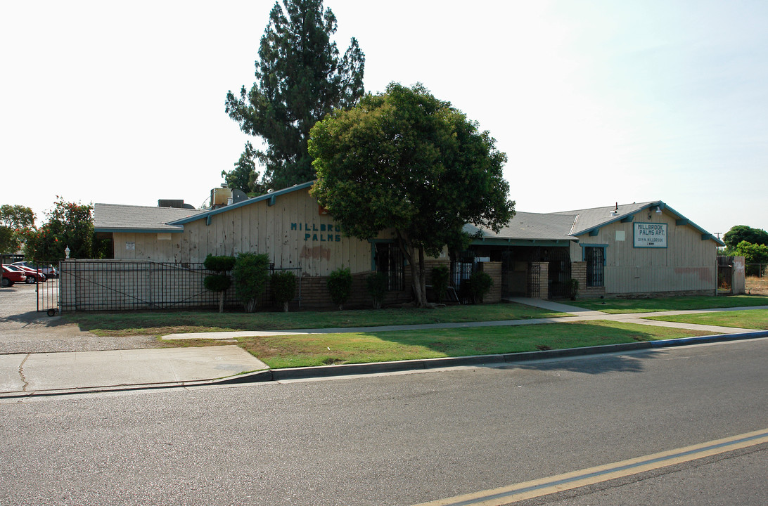 1304 N Millbrook Ave in Fresno, CA - Building Photo