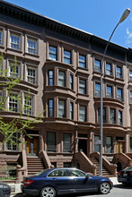 35 W 70th St in New York, NY - Building Photo - Building Photo