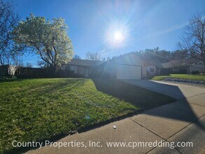 4982 Tralee Ln in Redding, CA - Building Photo - Building Photo