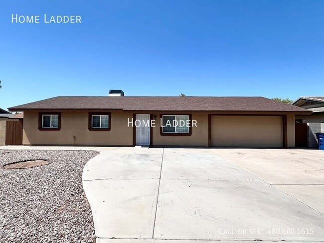 property at 114 W Rawhide Ave