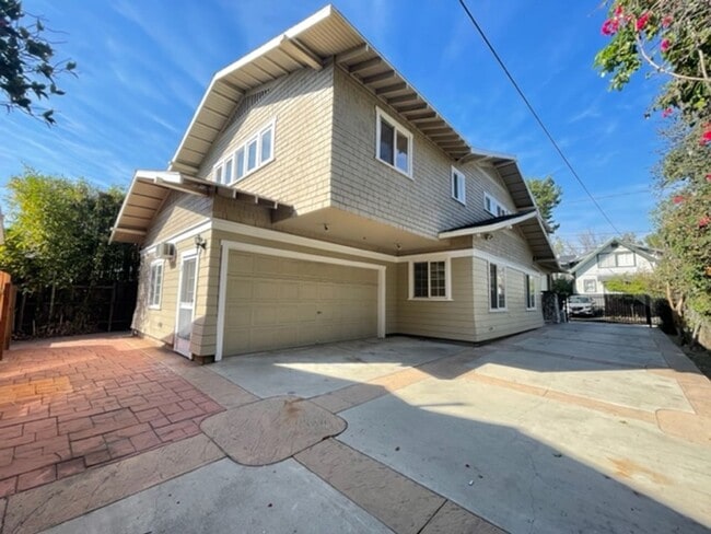 1614-1616 Lyndon St in South Pasadena, CA - Building Photo - Building Photo