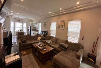 24 Washburn St, Unit 1 in Boston, MA - Building Photo - Building Photo