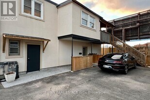 254 Ontario St in St Catharines, ON - Building Photo