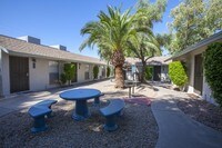Escondido Patio & Grills - Escondido Apartments in Phoenix, Arizona