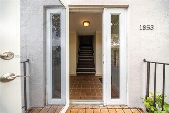 1853 SW 17th St in Miami, FL - Building Photo - Building Photo