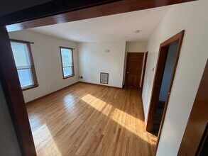 55 Appleton St, Unit 2 in Brockton, MA - Building Photo - Building Photo