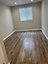 10610 Rhodesia Ave in Los Angeles, CA - Building Photo - Building Photo