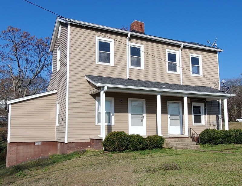 104 Drugstore St in Buffalo, SC - Building Photo