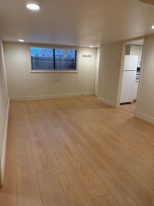 1819 E Parleys Canyon Blvd, Unit B in Salt Lake City, UT - Building Photo