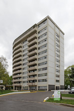 Lambeth House in Toronto, ON - Building Photo - Building Photo