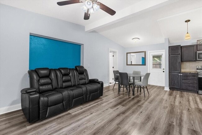 1502 Daroca Dr in Deltona, FL - Building Photo - Building Photo