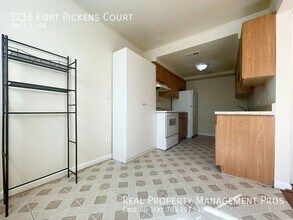 2216 Fort Pickens Ct in Dumfries, VA - Building Photo - Building Photo