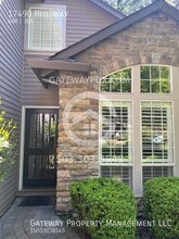 17490 Hill Way in Lake Oswego, OR - Building Photo - Building Photo