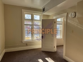 214 E 3rd St in Anaconda, MT - Foto de edificio - Building Photo