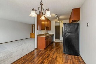 333 8th St SE, Unit Apt 315 in Minneapolis, MN - Building Photo - Building Photo