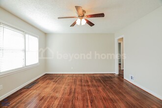 1028 Broadmoor Dr in Birmingham, AL - Building Photo - Building Photo