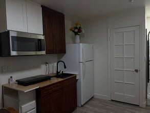 15111 Hemlock Ave in Fontana, CA - Building Photo - Building Photo