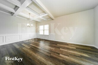 505 Mullen Ct in Locust Grove, GA - Foto de edificio - Building Photo