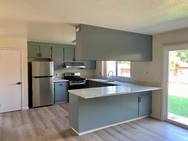 property at 3007 Lillard Dr