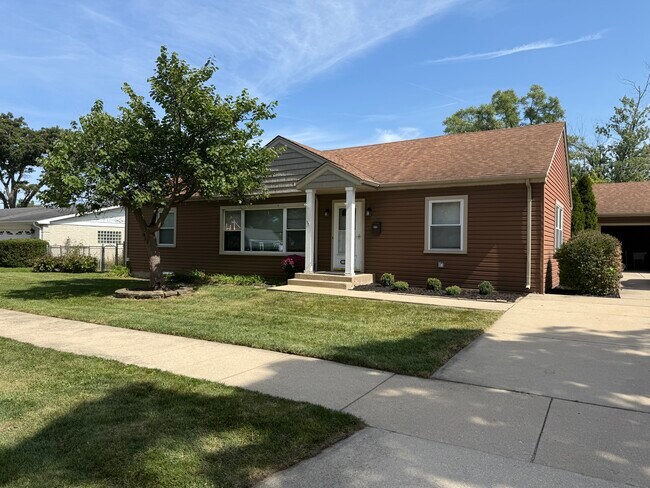 property at 281 Woodbridge St