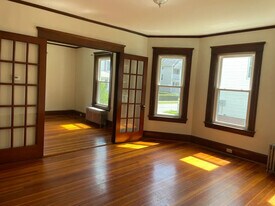 34 Day Ave, Unit 34 Day Ave in Northampton, MA - Building Photo