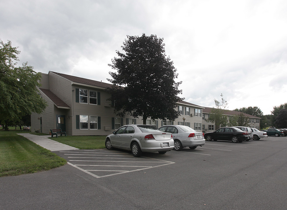 Clinton Manor Apartments in Clinton, NY - Building Photo