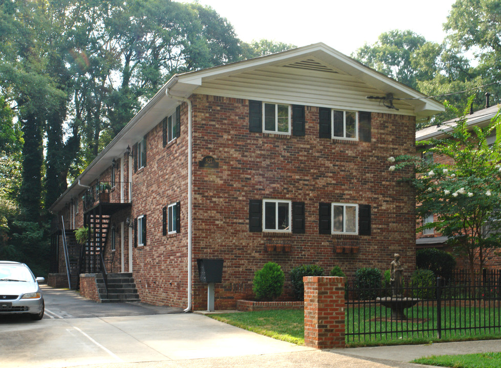 Glendale Terrace in Atlanta, GA - Foto de edificio