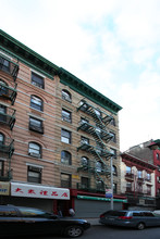 32 Mott St in New York, NY - Building Photo - Building Photo