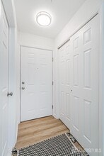 1227 Waterford Dr in Edison, NJ - Building Photo - Building Photo