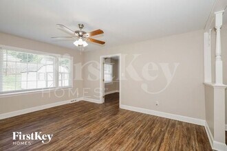 1617 Calumet Pl in Charlotte, NC - Foto de edificio - Building Photo