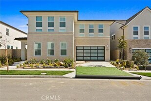 140 Ashpark in Lake Forest, CA - Building Photo