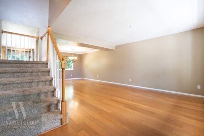 property at 8935 Thorncreek Dr