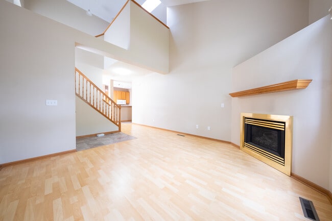 property at 2750 Mallard Dr
