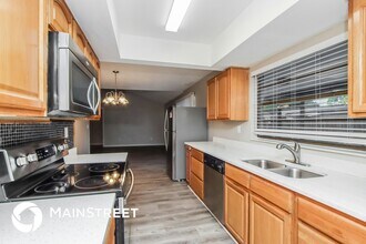 977 Beacon St NW in Palm Bay, FL - Building Photo - Building Photo